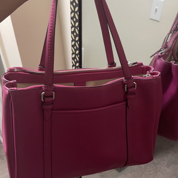 Hot pink coach bag - Picture 3 of 9